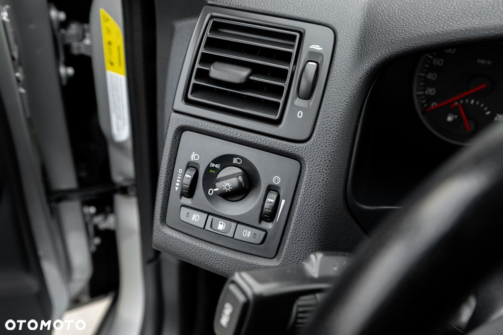 Volvo S40 T5 Momentum - 29