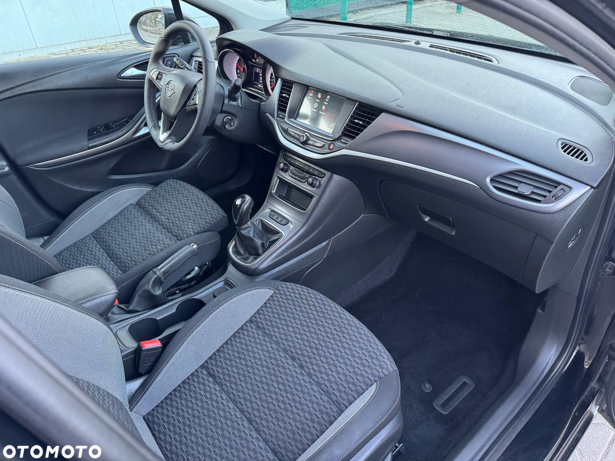 Opel Astra V 1.5 CDTI Edition S&S - 10