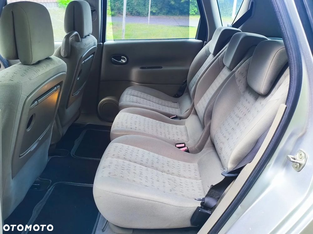 Renault Scenic 1.9 dCi Confort Expression - 11