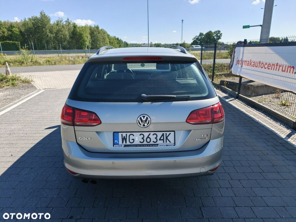 Volkswagen Golf - 8