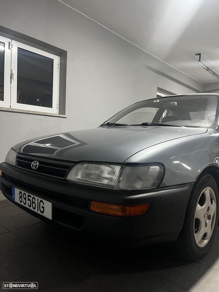 Toyota Corolla - 1