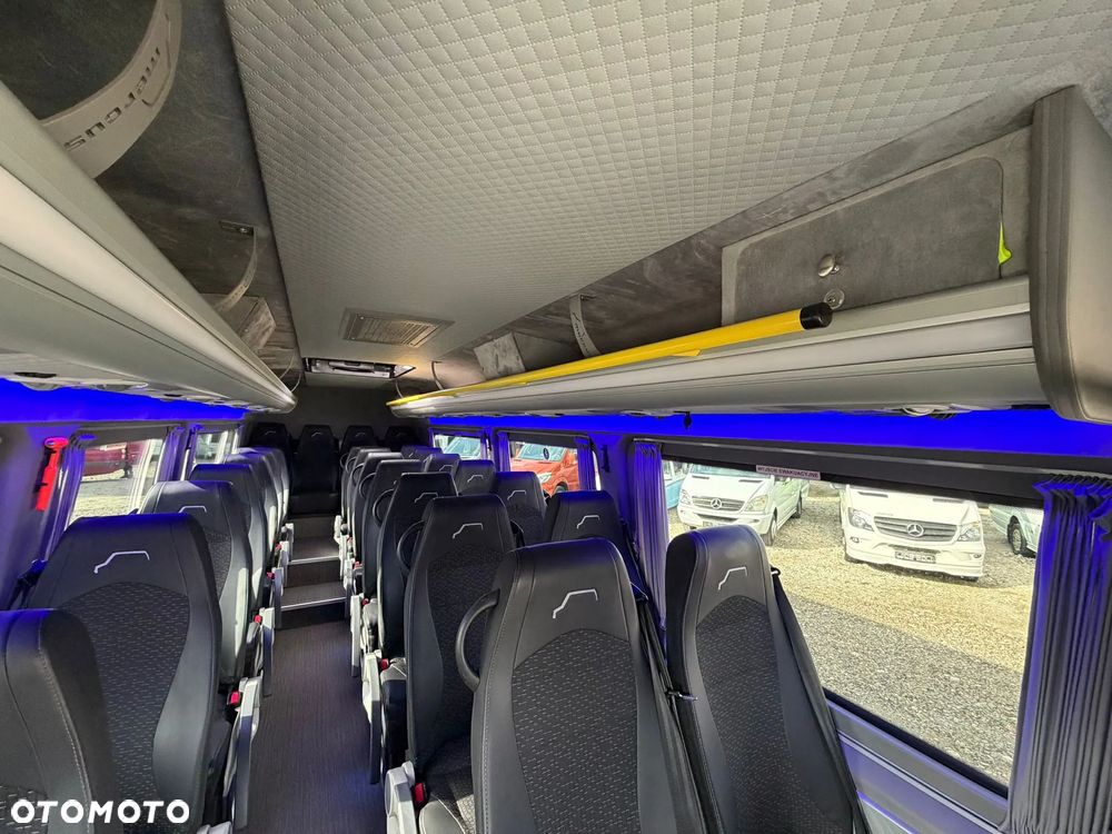 Mercedes-Benz Sprinter 517 - 30