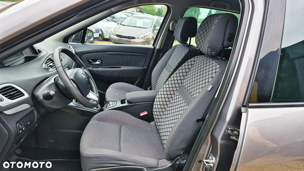 Renault Scenic 1.6 16V 110 TomTom Edition - 27