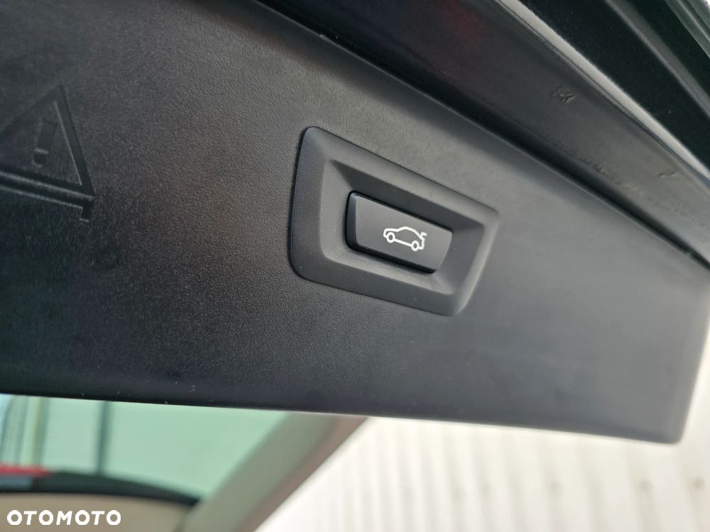 BMW Seria 5 530d - 25