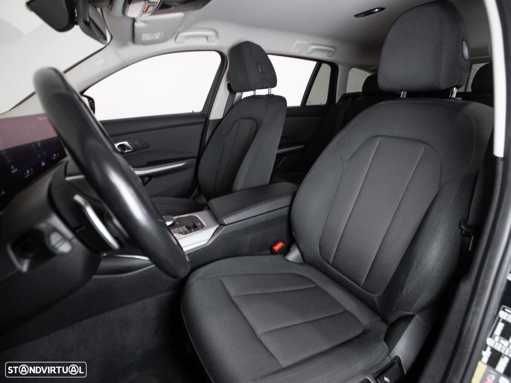 BMW 320 e Touring Auto - 9