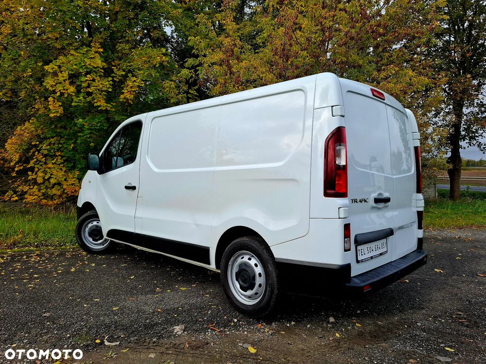 Renault TRAFIC VAT-1*KLIMATYZACJA*PEŁEN BLASZAK ! 3-OSOBOWY BEZ Ad Blue - 11
