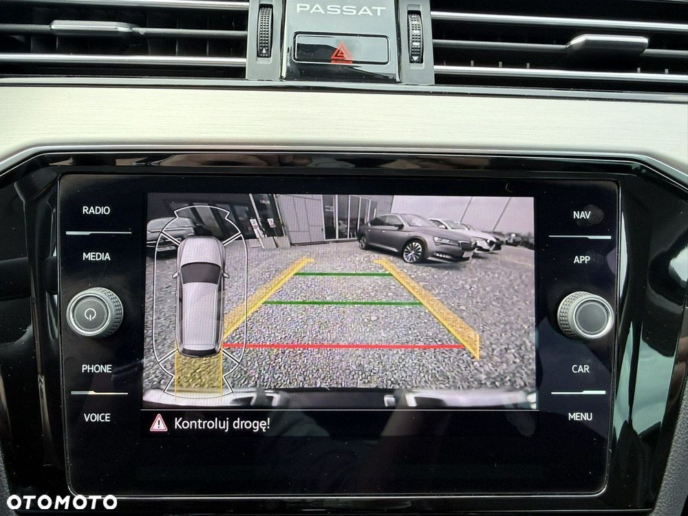 Volkswagen Passat Variant 2.0 TDI 4Mot Elegance DSG - 33