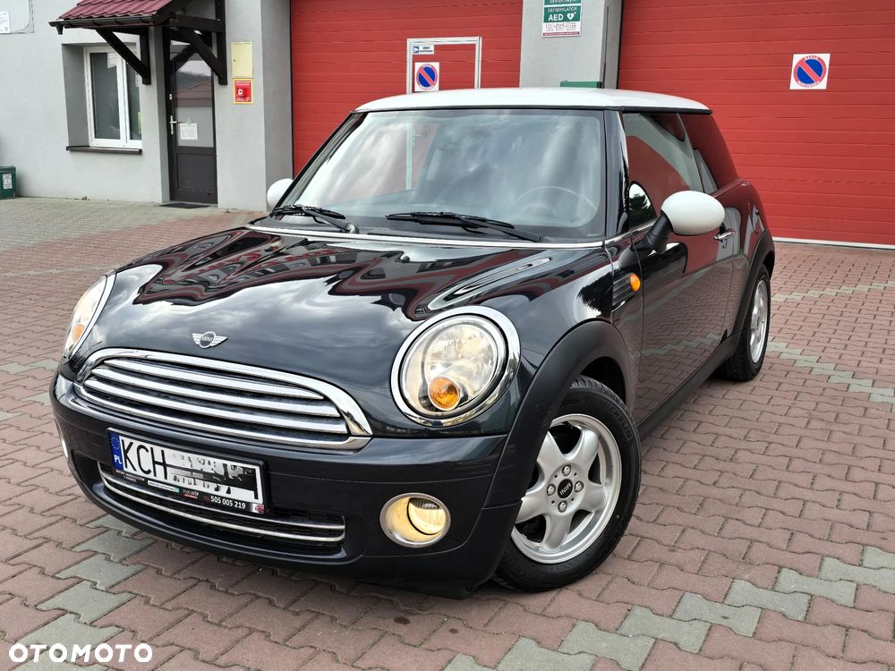 MINI Cooper Standard - 2