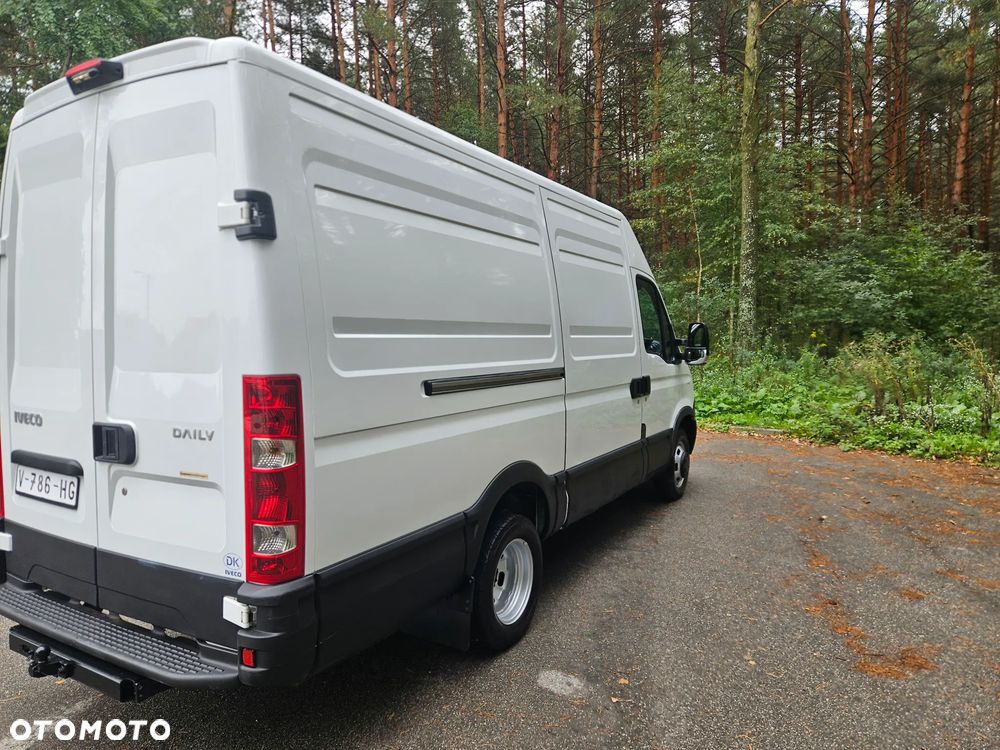 Iveco Daily BLIŹNIAKI Hak 3,5 tony - 11