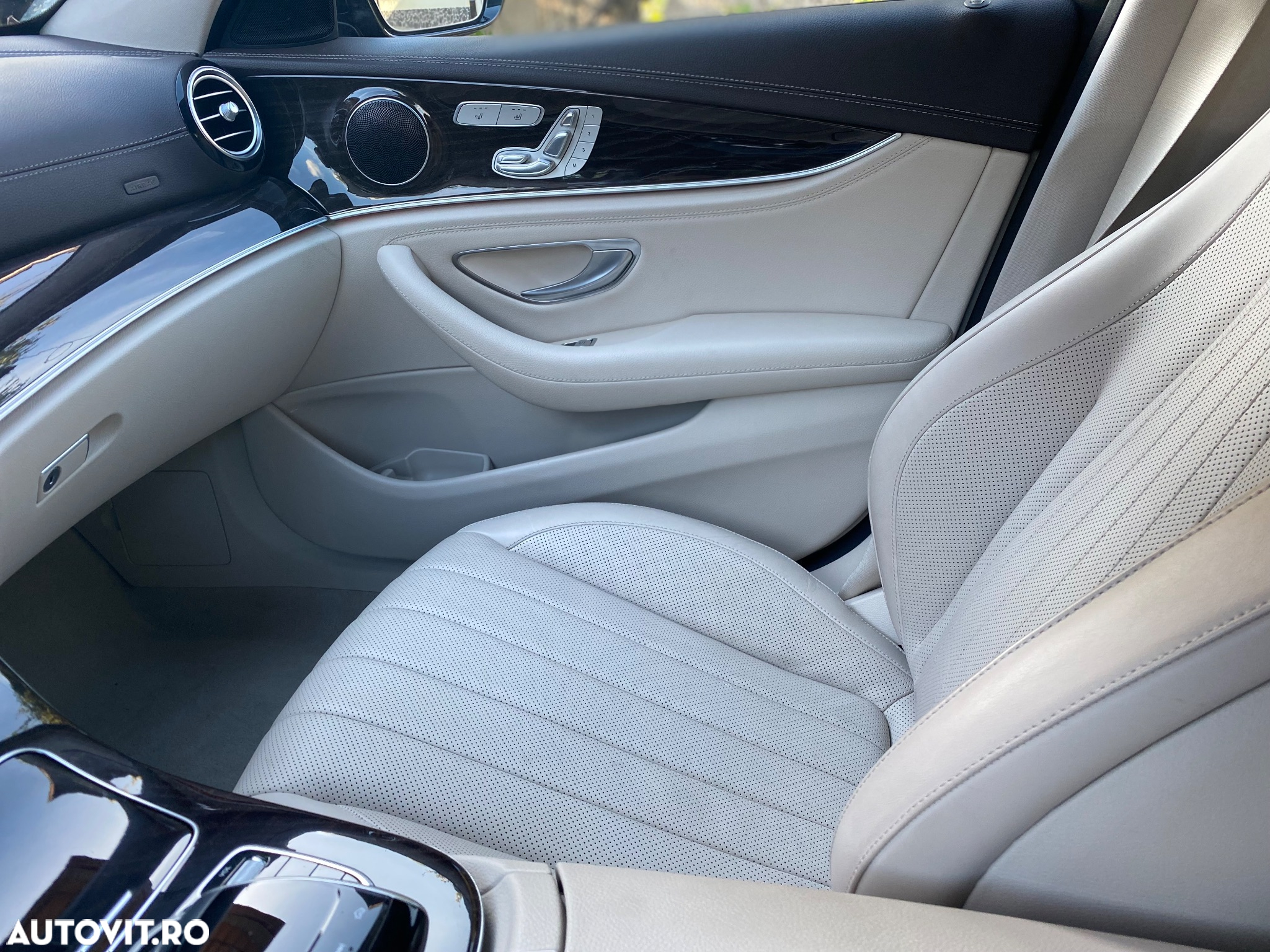Mercedes-Benz E 220 d 4MATIC Aut. - 13