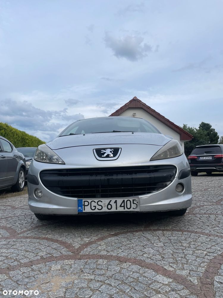 Peugeot 207 1.4 16V Trendy - 3