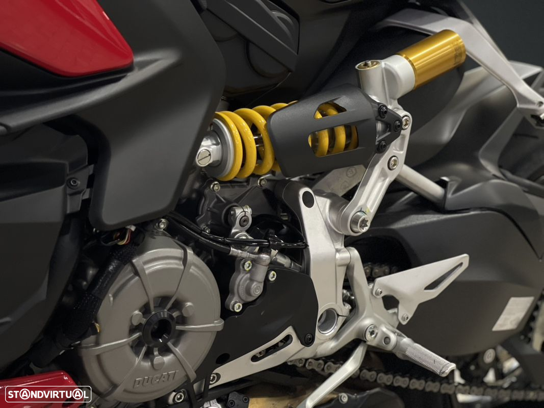 Ducati Streetfighter V2 - 9