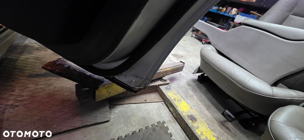 Mercedes-Benz Klasa E - 15