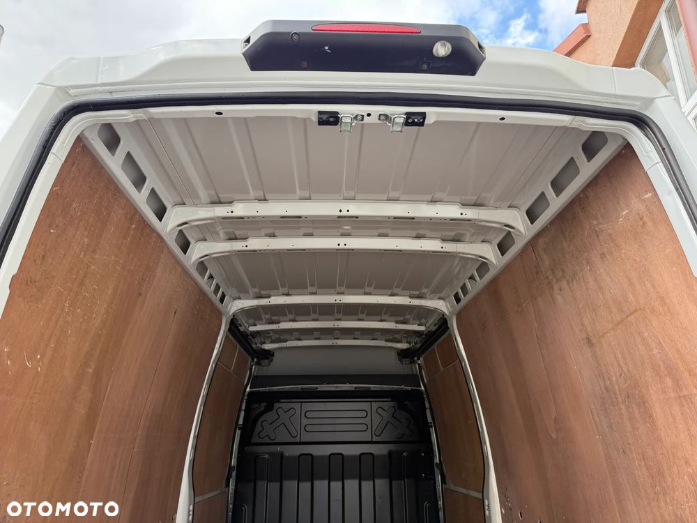 Iveco Daily L3H2 HI-MATIC - 23