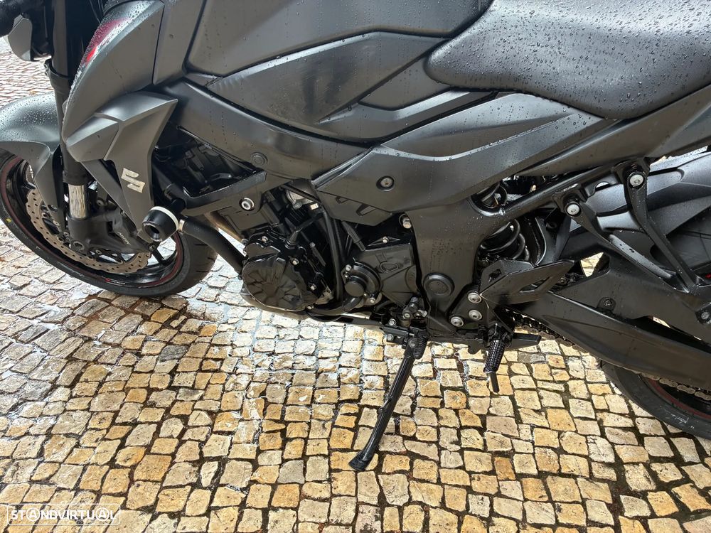 Suzuki GSX 750 S - 11