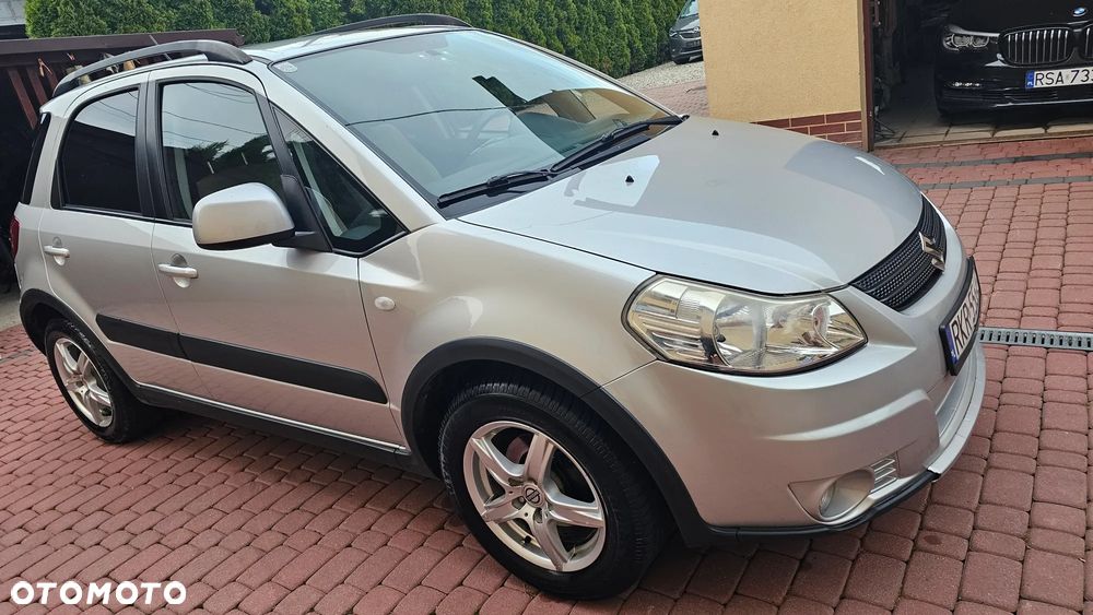 Suzuki SX4 1.6 VVT 4x2 Comfort - 4