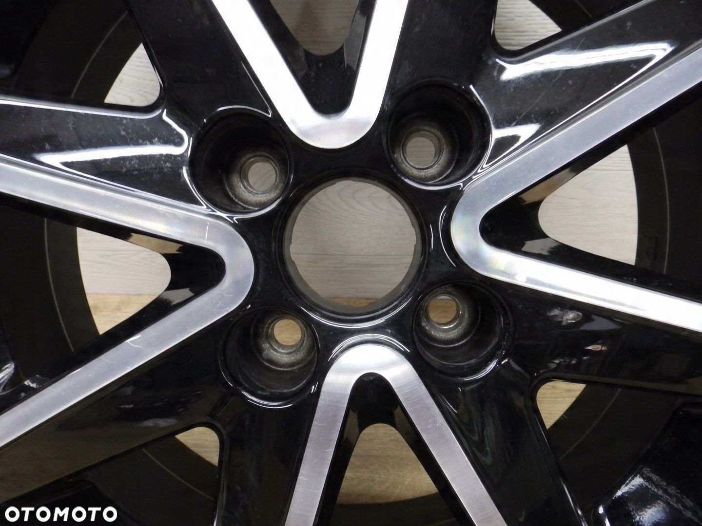 Felga Suzuki 5Jx15FH Et40 4x100 - 2