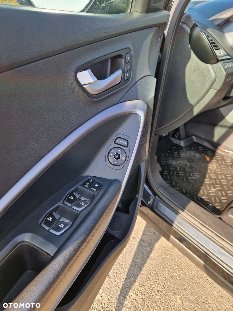 Hyundai Santa Fe - 32