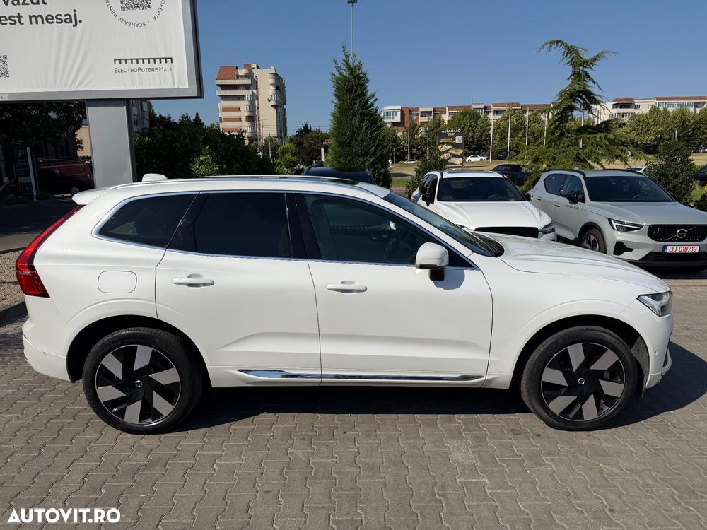 Volvo XC 60 Recharge T8 AWD AT Ultimate Bright - 4