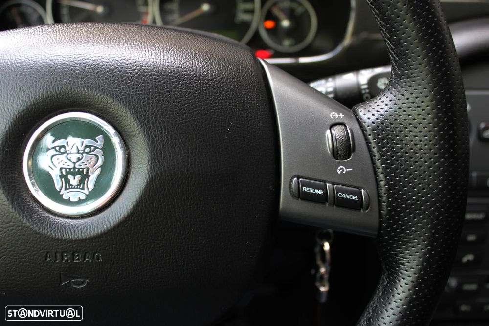 Jaguar X-Type 2.2 D Classic - 37