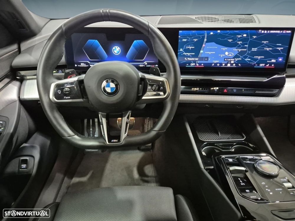 BMW 520 d Pack Desportivo M - 13