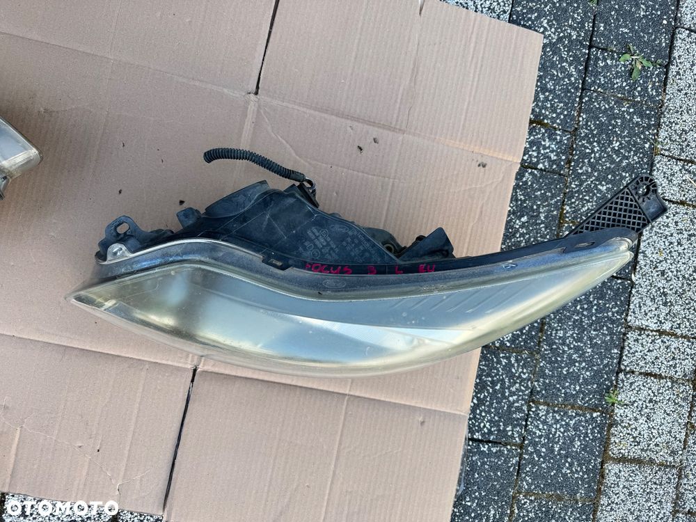 FORD FOCUS MK3 lampa lewa lewy przod Europa - 4