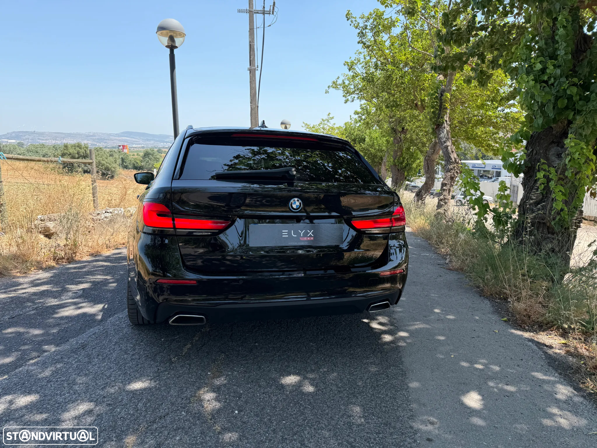 BMW 530 e Pack Desportivo M - 14