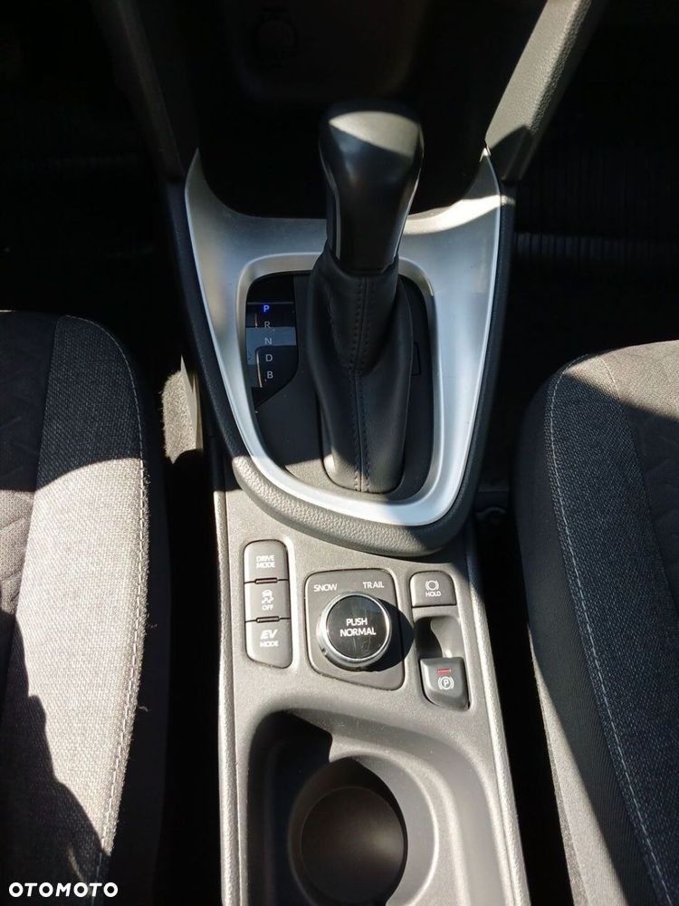 Toyota Yaris Cross Hybrid 1.5 Comfort 4x4 - 17