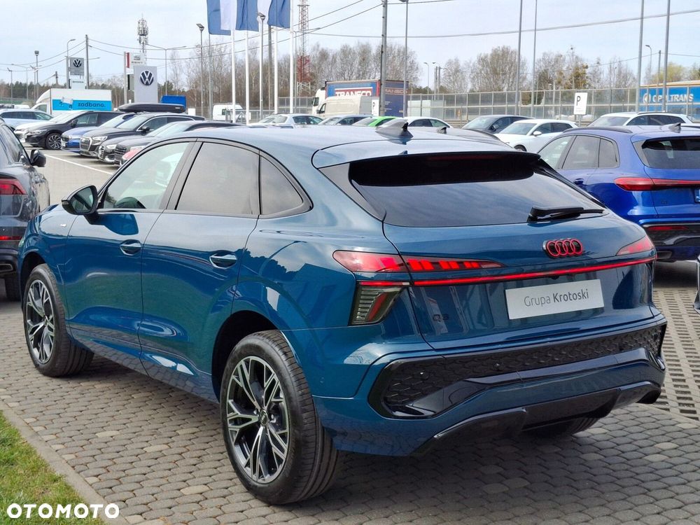 Audi Q3 Sportback - 8