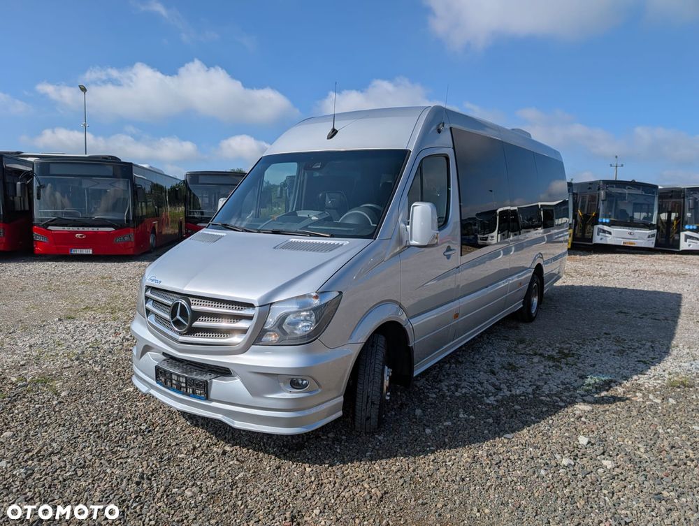 Mercedes-Benz Sprinter 519 - 12