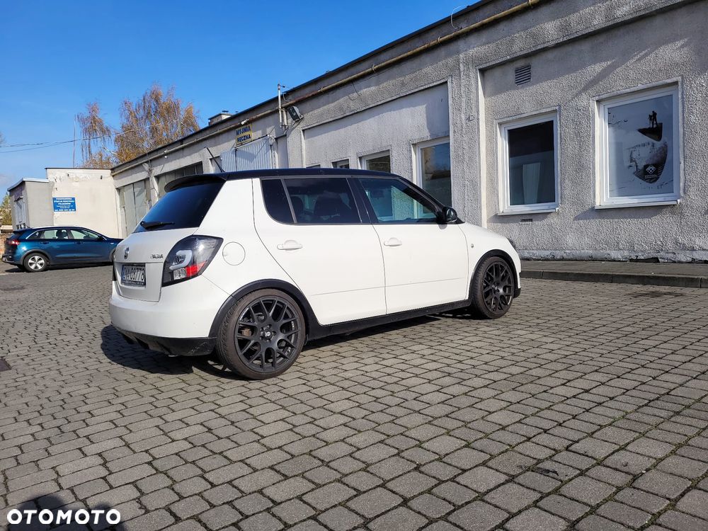 Skoda Fabia 1.2 TSI Monte Carlo - 10