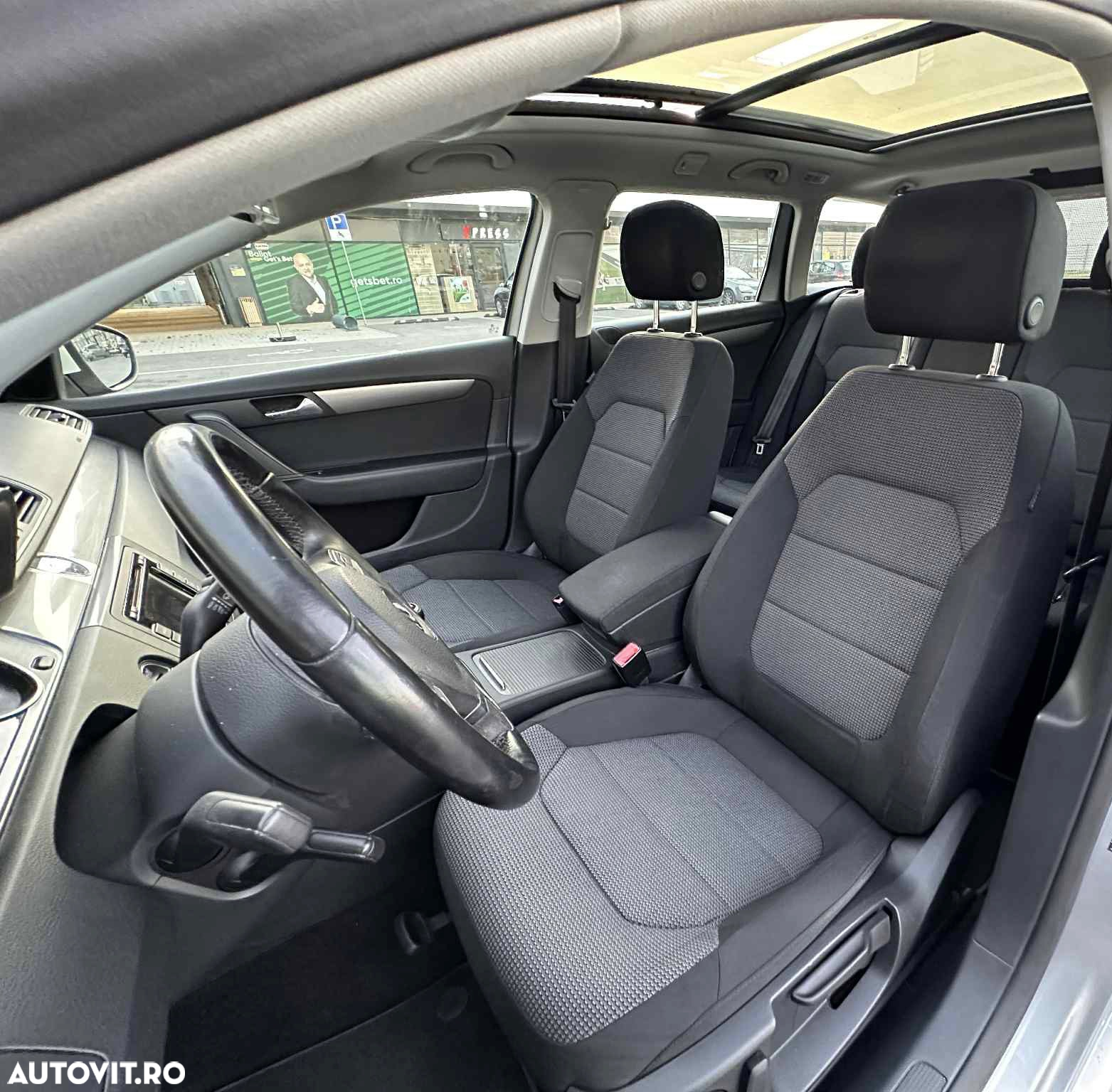 Volkswagen Golf 2.0 TDI BlueMotion Technology Highline - 11