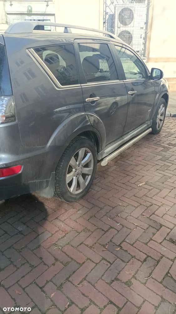 Mitsubishi Outlander 2.2 DID Intense EU5 - 6