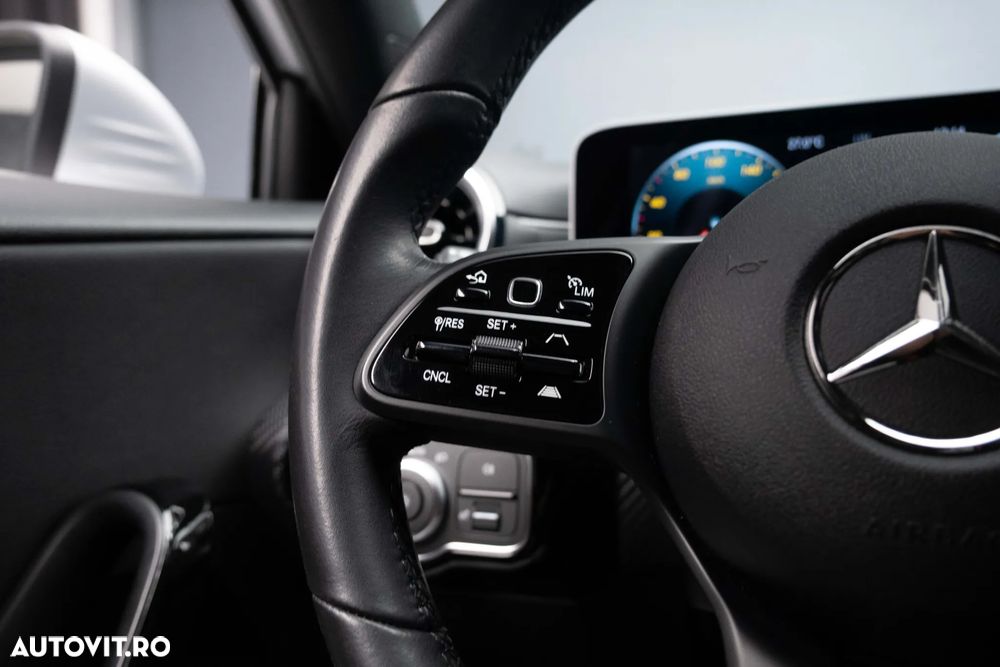 Mercedes-Benz A 180 d Sedan 7G-DCT Style - 18