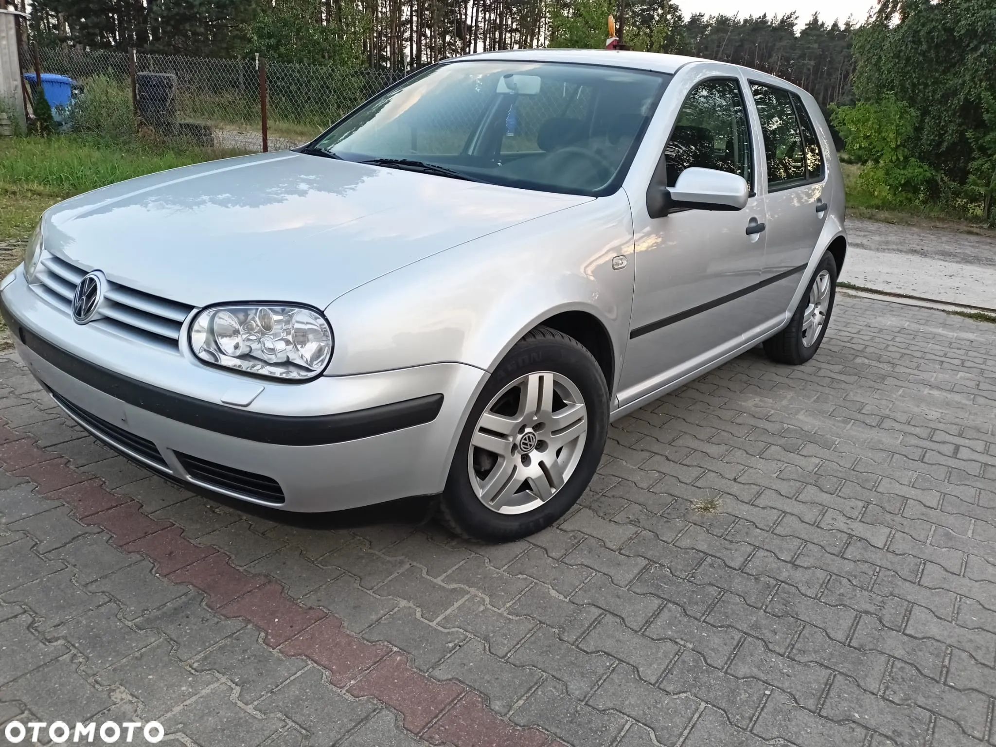 Volkswagen Golf IV 1.6 Comfortline - 1