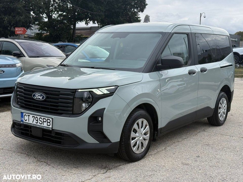 Ford Tourneo Courier - 2