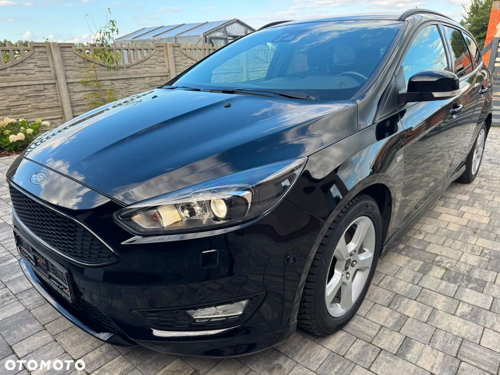Ford Focus 1.0 EcoBoost ST-Line Black ASS - 1