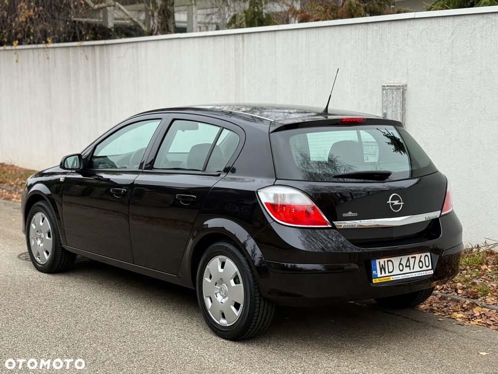 Opel Astra 1.6 Enjoy Easytronic - 12
