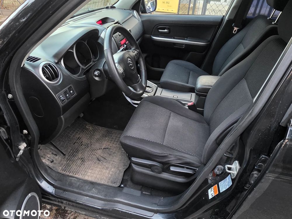 Suzuki Grand Vitara 2.0 De Luxe - 6