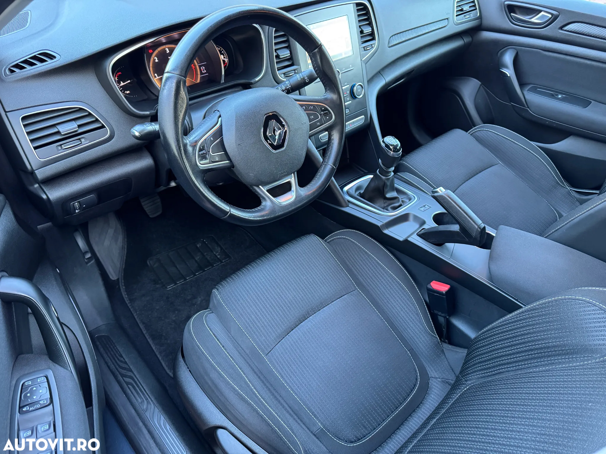 Renault Megane ENERGY dCi Business - 11