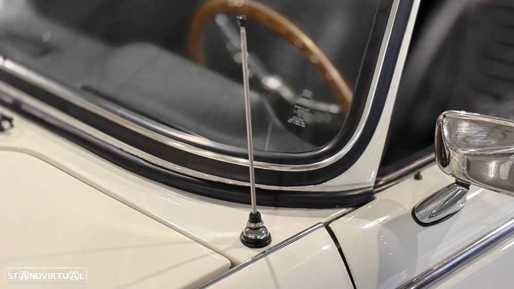 Triumph TR5 - 15