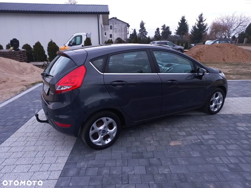 Ford Fiesta 1.4 Titanium - 2