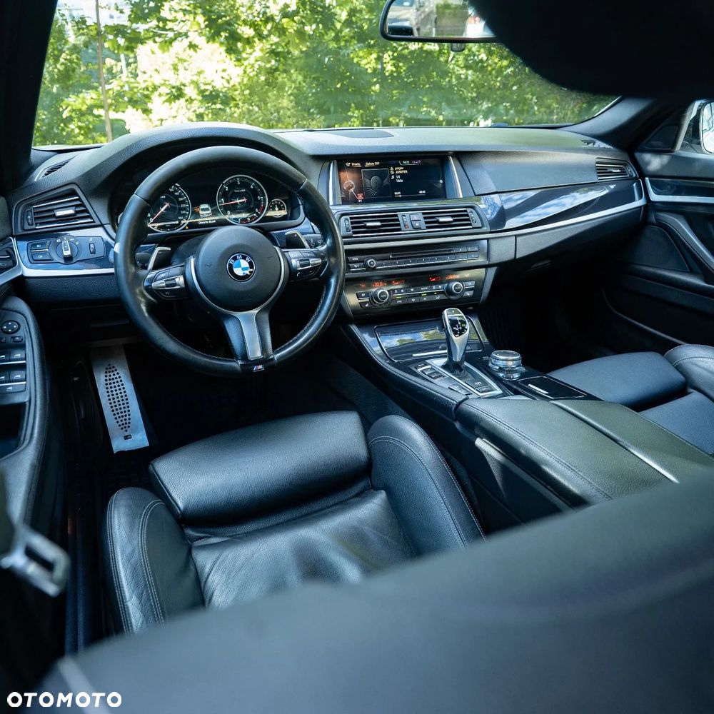 BMW Seria 5 525d xDrive - 7