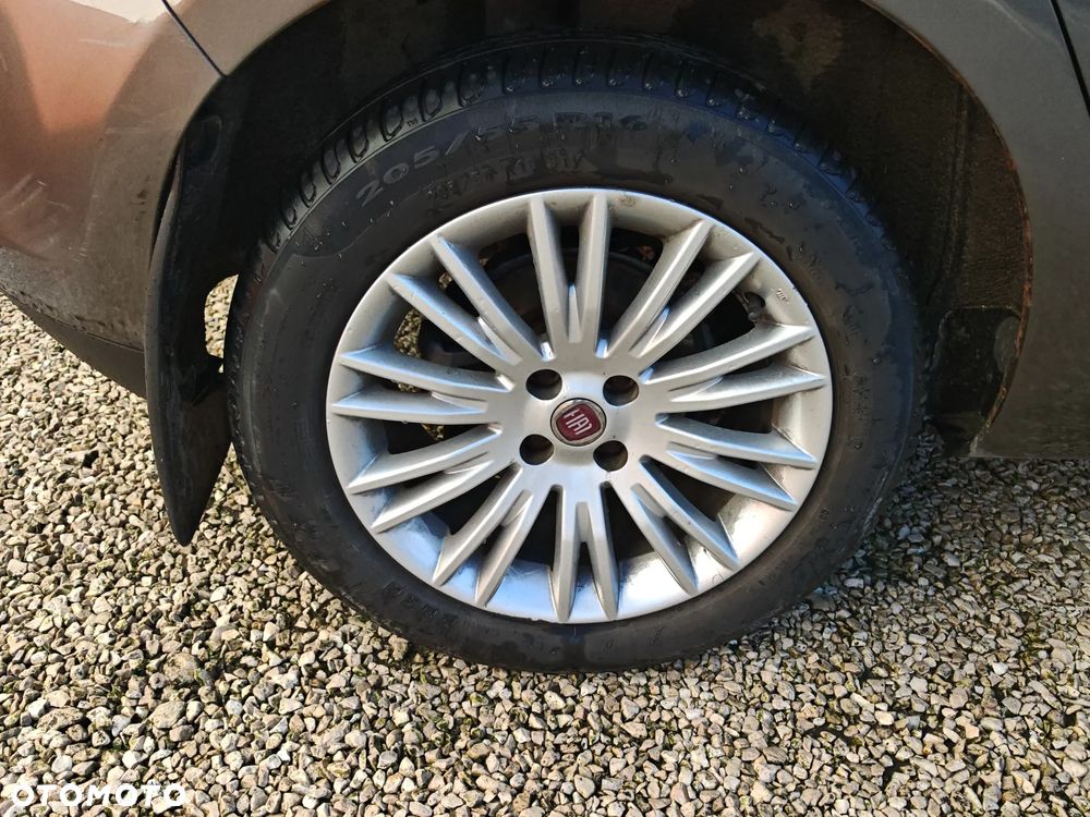 Fiat Bravo 1.4 T-Jet 16V Dynamic - 9