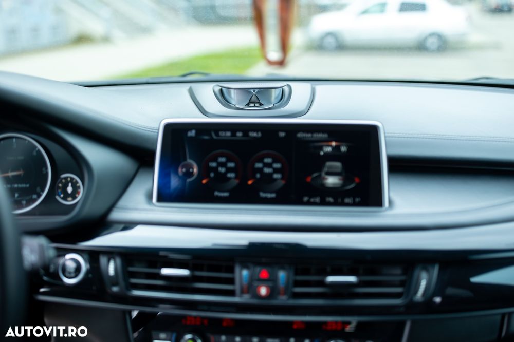 BMW X5 M M50d - 9