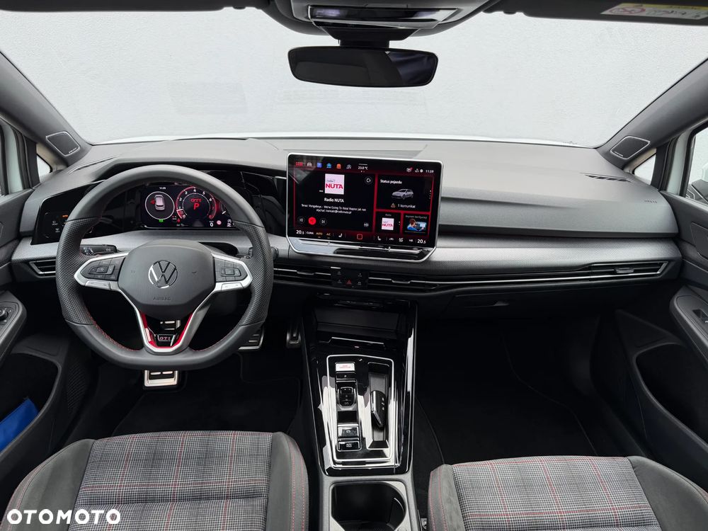 Volkswagen Golf - 29