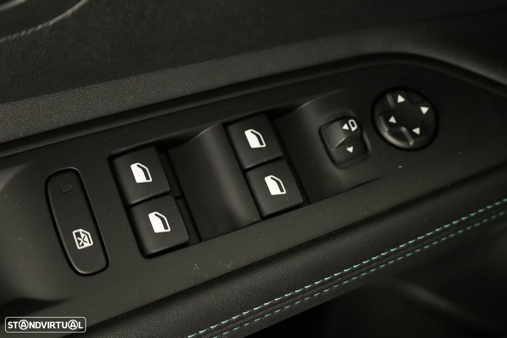 Peugeot 3008 1.2 PureTech Allure Pack - 20