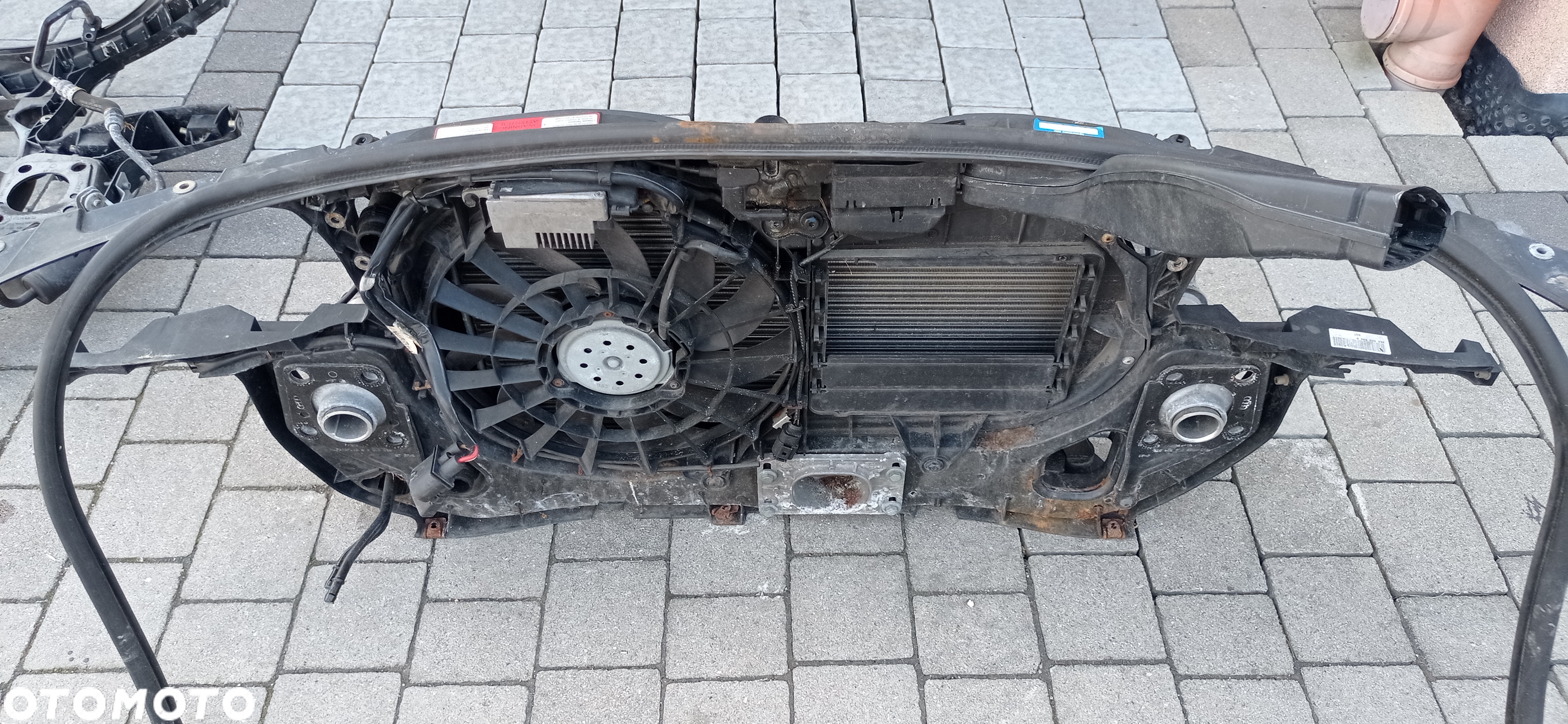 Audi A4 B6 pas przedni 20 ALT 130 KM - 8