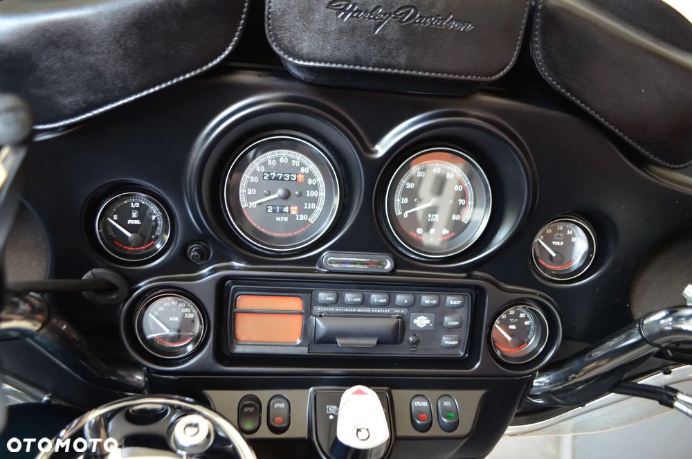 Harley-Davidson FLHT Electra Glide Standard - 35