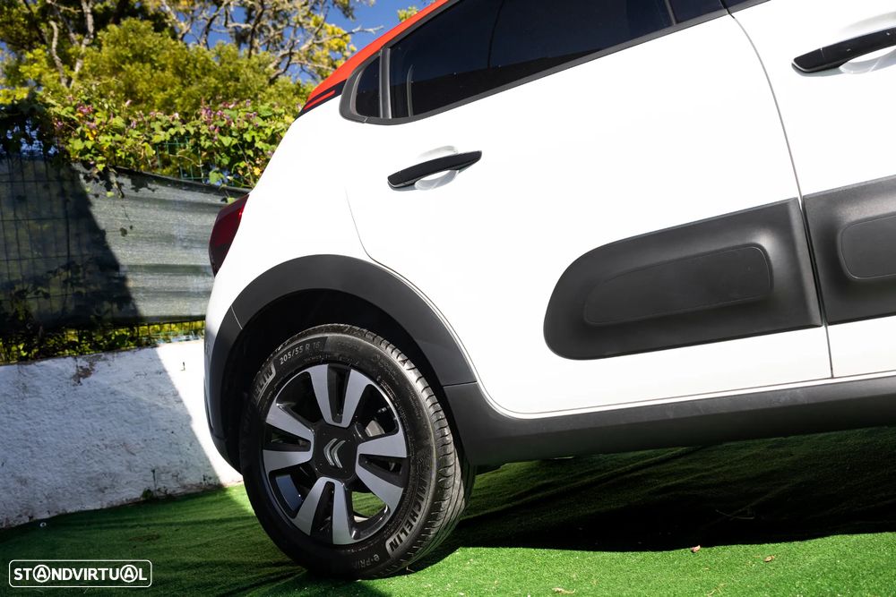 Citroën C3 1.2 PureTech Shine - 18